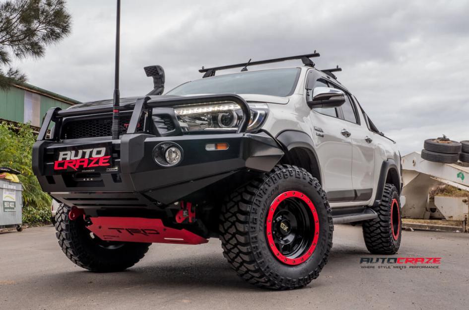 TOYOTA HILUX N80 4WD RG2 SATIN BLACK